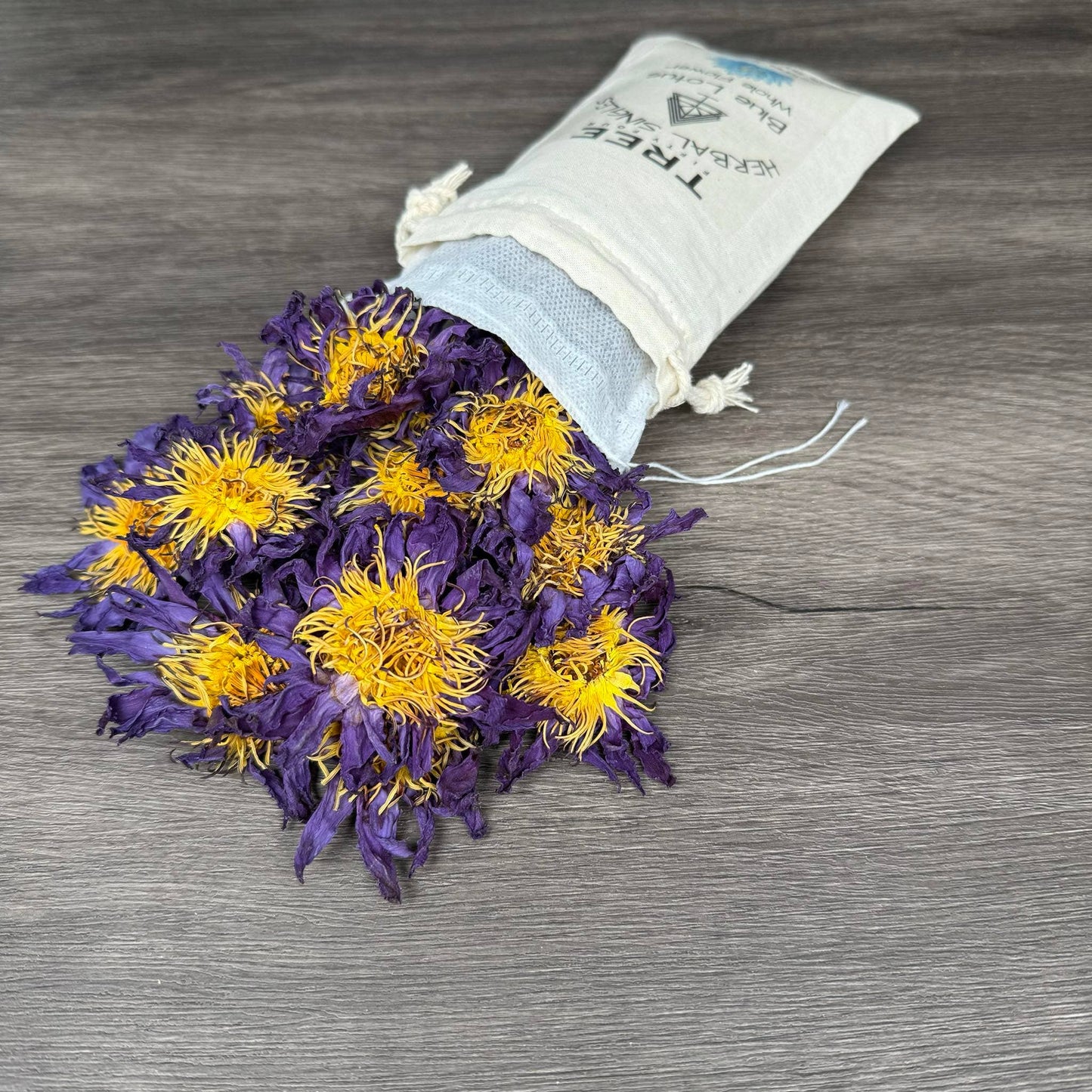 Blue Lotus Whole Flower 6-Pack Sachet Set | 3.5" x 4.75"
